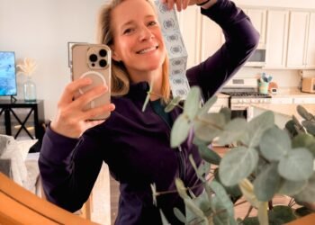 The Sensible Sticky Word That Helped Me Go Paperless at Dwelling • Kath Eats