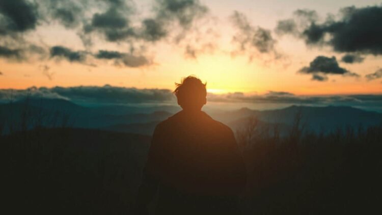 Find out how to Let Go of Unhelpful Thought Patterns — Mindfulness Workouts