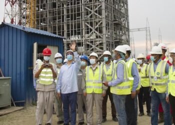 Summit Group Founder’s Case for Privatizing Bangladesh’s Vitality Middlemen