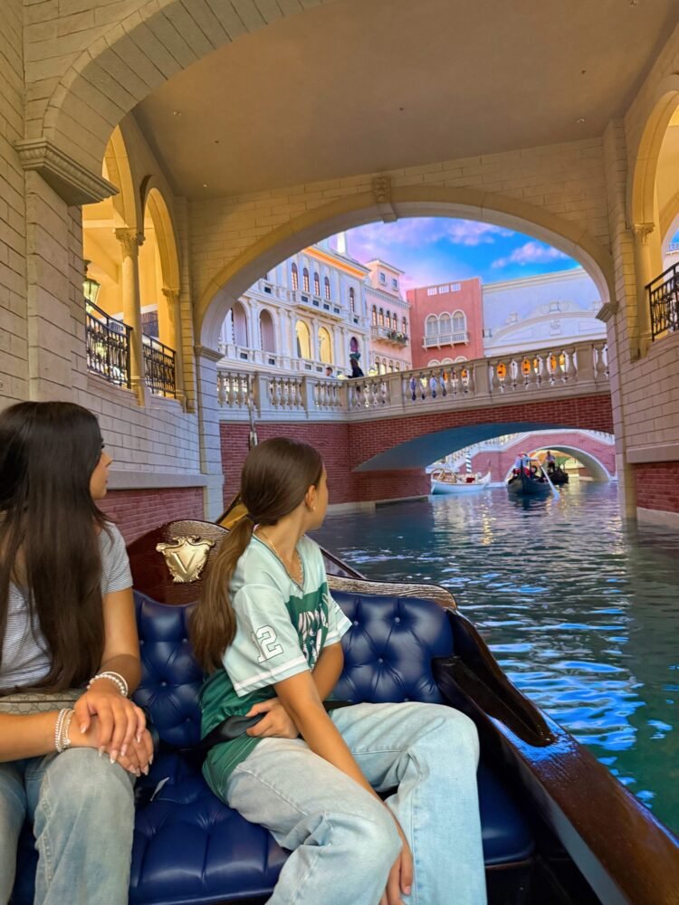 what to do in Vegas with tweens and youths