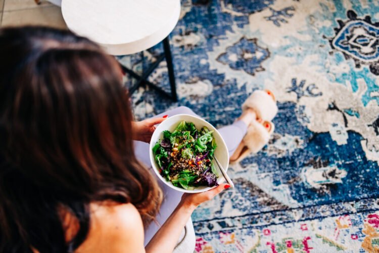 Easy methods to Meal Prep for a Week on a Price range (With a Full Plan + Grocery Listing)