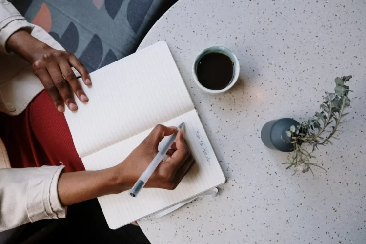 40 Emotional Launch Journal Prompts to Assist You Transfer On