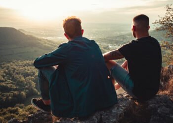Learn how to Share a Deep Friendship with a Non-Believer