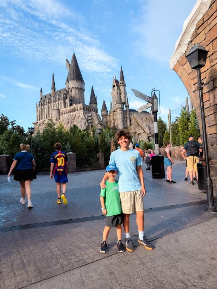 Hogsmeade, Hagrid’s, and Butterbeer • Kath Eats