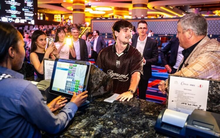 Bryce Corridor’s $350K Bitcoin Sports activities Wager at Circa Las Vegas Simply Made Nevada Historical past