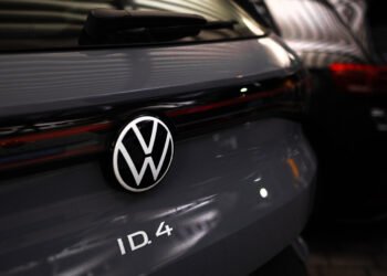 Volkswagen Reportedly Plans To Lower 100,000 Jobs