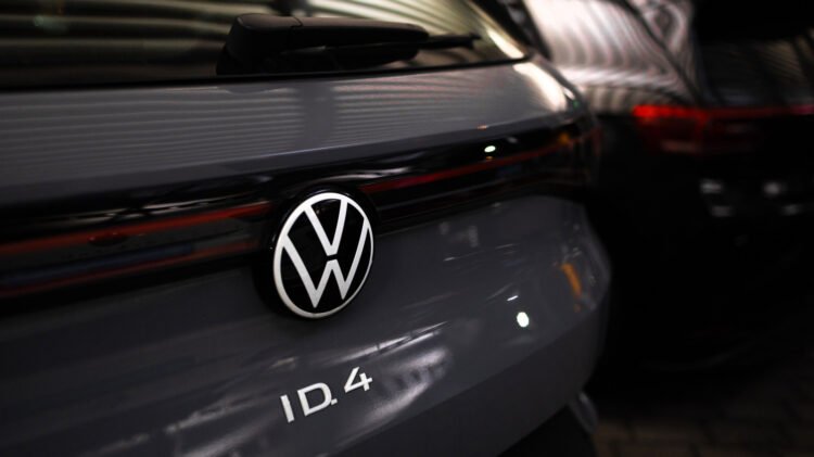 Volkswagen Reportedly Plans To Lower 100,000 Jobs
