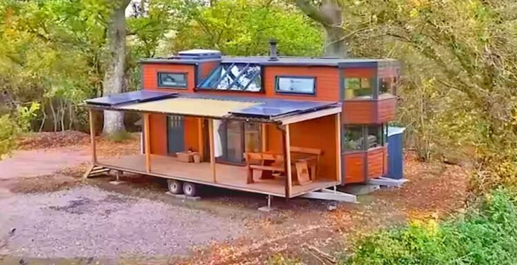 Rebuilding Life After Divorce in a Tiny Residence