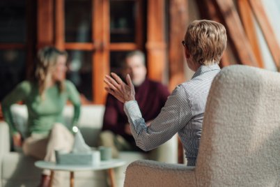 Enhancing Particular person Affected person Care in {Couples} Remedy