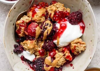 PB&J Protein Breakfast Crumble (40 Minutes!)