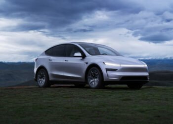 Tesla’s Mannequin Y L Lastly Comes To The US With Six Seats And A $62,000 Worth Tag