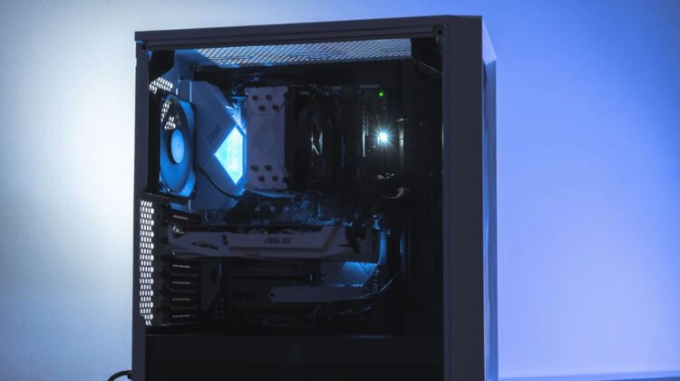 PC Shipments Simply Fell For The First Time In Two Years, Thanks To The Reminiscence Scarcity