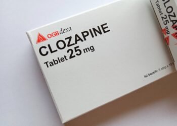 May clozapine cut back psychiatric admissions past schizophrenia?
