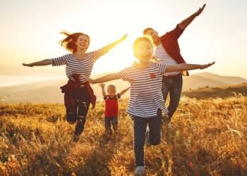 83 Humorous Household Quotes: Relatable and Hilarious Humor