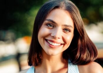 The right way to Get Whiter Enamel, In line with a Beauty Dentist