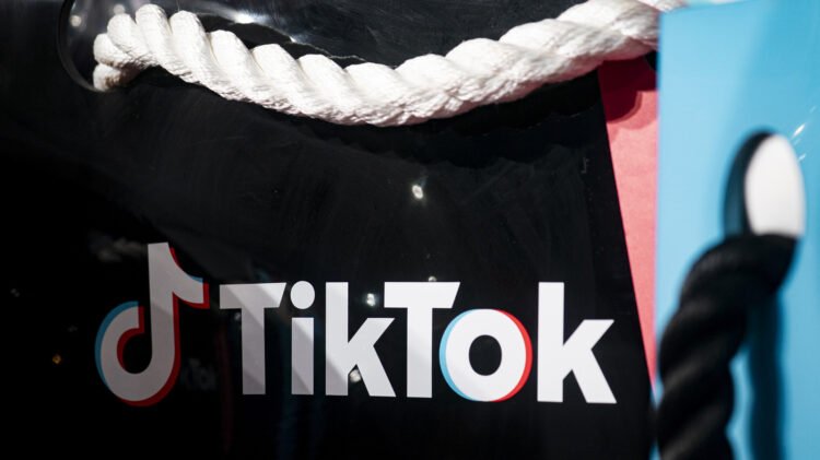 Authorities Staff Can Formally Waste Time Scrolling TikTok Once more
