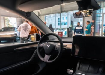 Tesla’s Robotaxi Fleet Would possibly Lastly Be Driving Round Austin Unsupervised