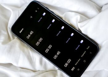 How To Make Your Android Alarm Ring At Full Quantity Even When Your Calls Are Muted