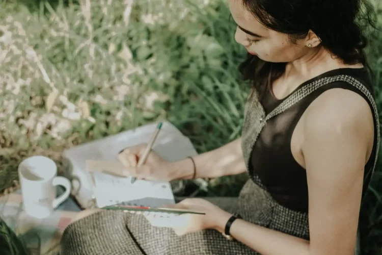5 Wonderful Guided Journals That Will Assist Your Private Journey