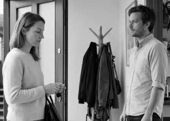 Indicators Your Relationship Is Drifting Aside Quietly