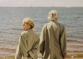 What Psychologists Are Saying About Gray Divorce