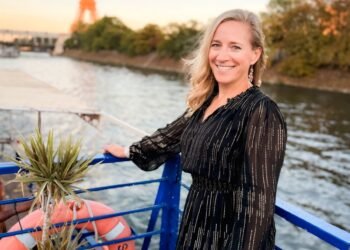 A Seine Dinner Cruise • Kath Eats