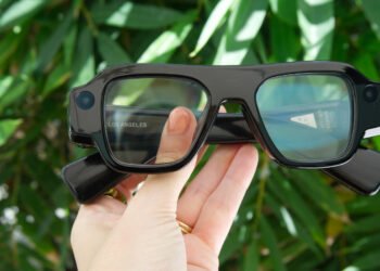 Snap Introduces A Standalone AI Assistant, Specs Intelligence