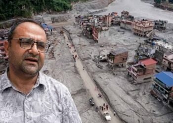 Trainer saves 900 college students from flood in Nepal