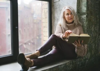 8 Wonderful Optimistic Mindset Books to Jumpstart Your Journey
