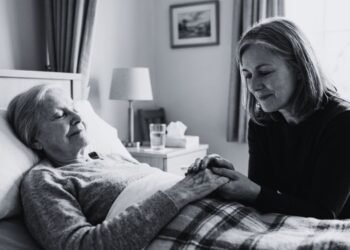 Hospice nurses reveal the straightforward phrase usually heard earlier than dying