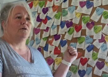 Restaurant helps hungry individuals with a brand new meal wall